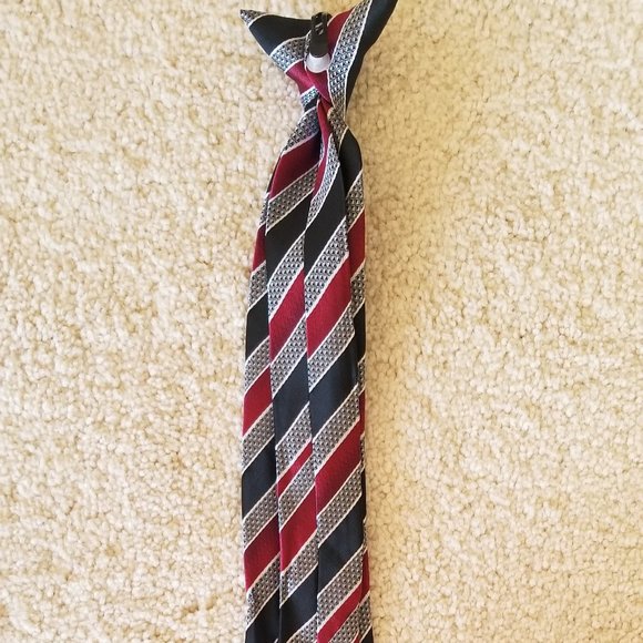 CLIP-ON TIE Red and Black Striped - Picture 3 of 3